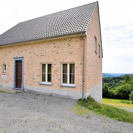 度假居 Stylish In Hastiere With Terrace