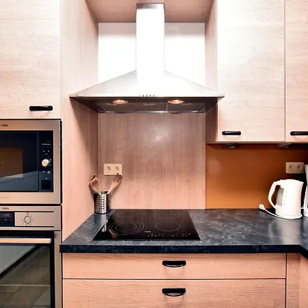 度假居 Stylish In Hastiere With Terrace *